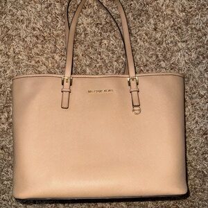 Large Michael kors tote bag